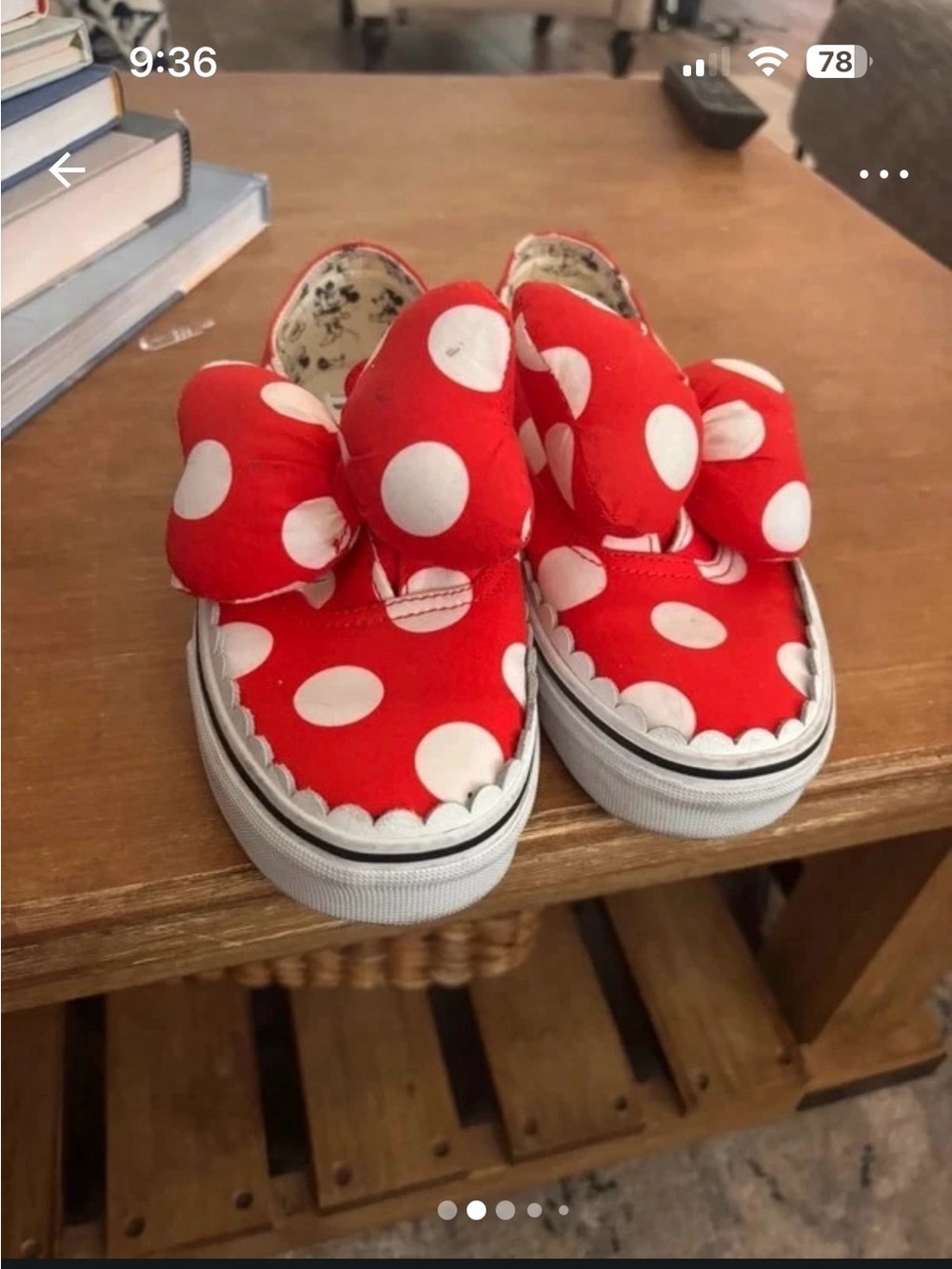 Minnie Vans - Picture 2 of 4